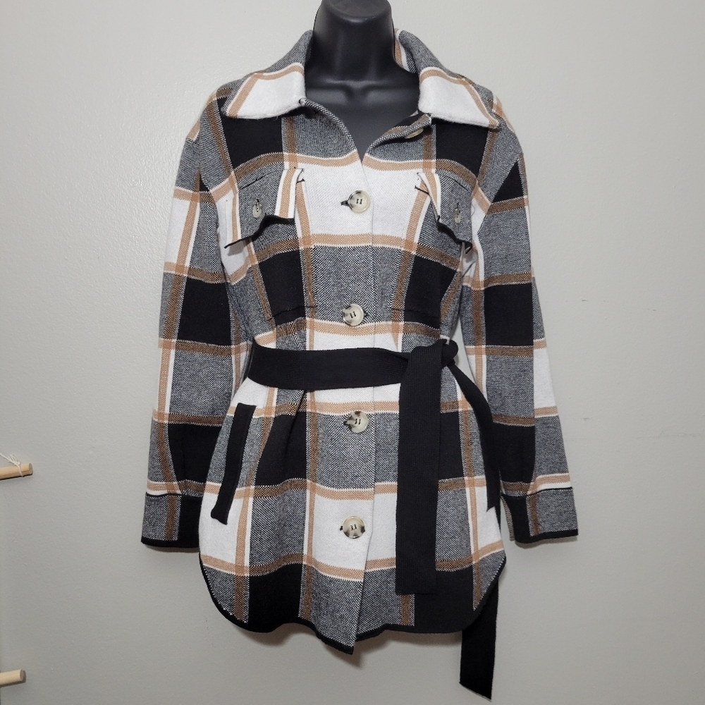 🍒 NWOT Cupcakes & Cashmere women's plaid belted shacket Size